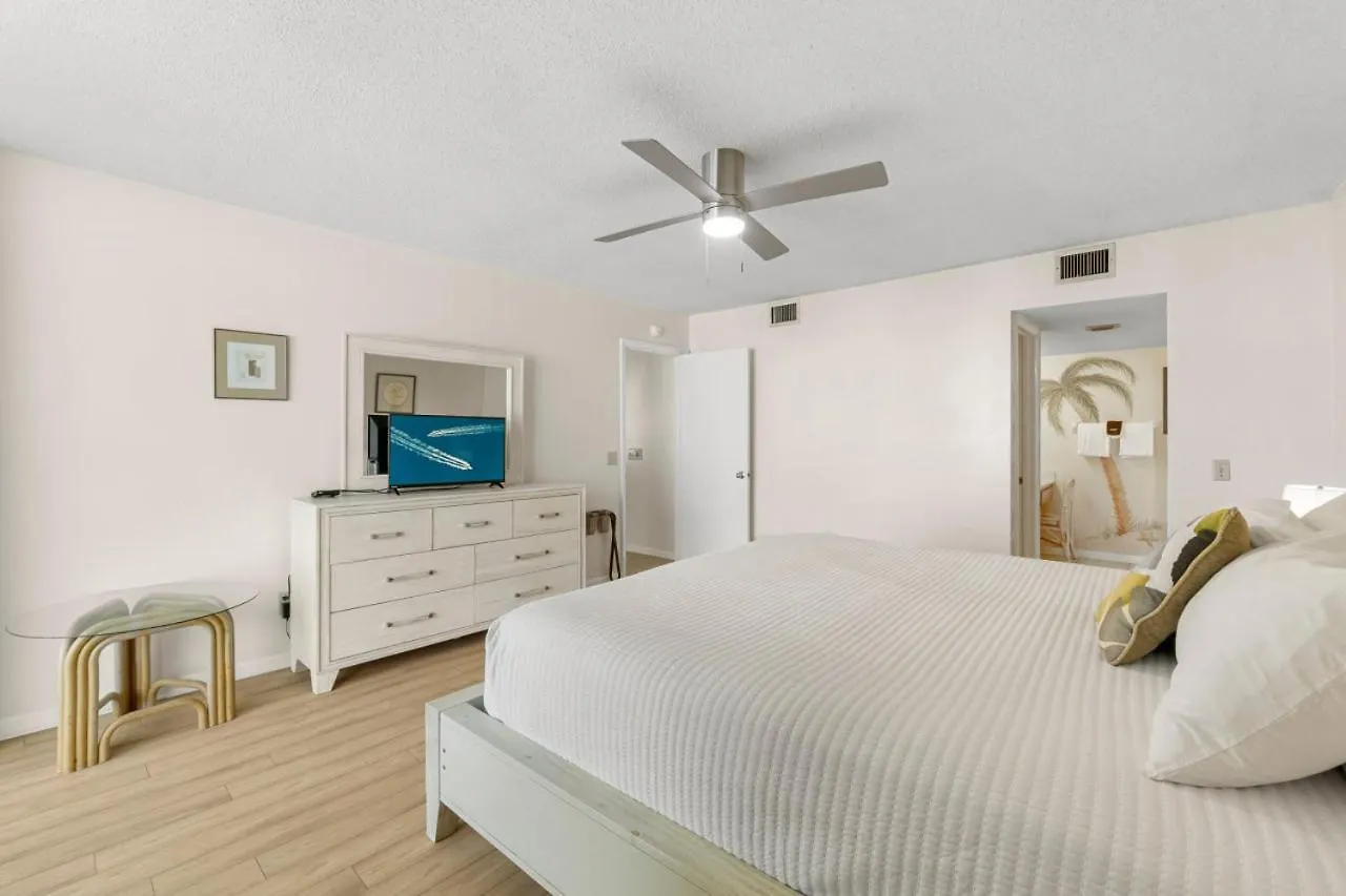 Breathtaking Gulf View 2 Bed 2 Bath Condo Destin 0*,